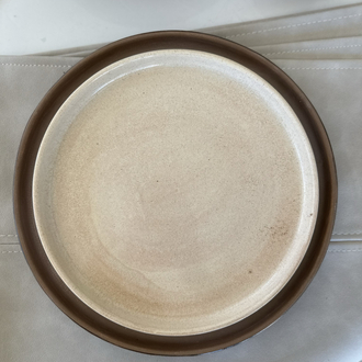 Krem Dik Kenarlı Tabak 24 cm