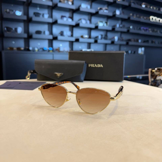 Prada gözlük 