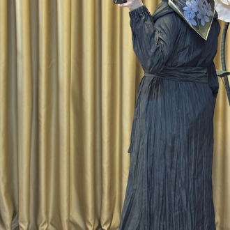 Adriana haki yeşil