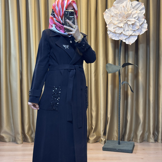 Zümrüt siyah