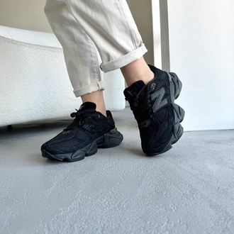 New Balance 9060 Triple Black