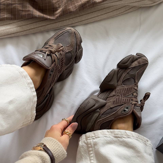 New Balance 9060 Chocolate Brown
