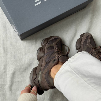 New Balance 9060 Chocolate Brown