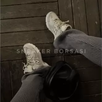 New Balance 530  Cream  Beige 