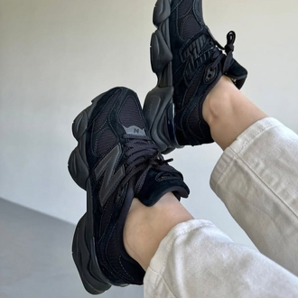 New Balance 9060 Triple Black