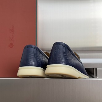 Loro Piana Summer Charms Walk 35-47