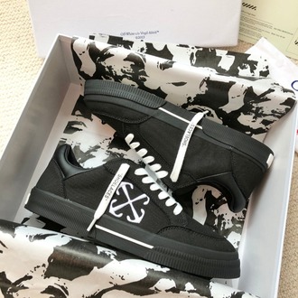 OFF-White Black/White Canvas Vulcanized in BLACK 35-45