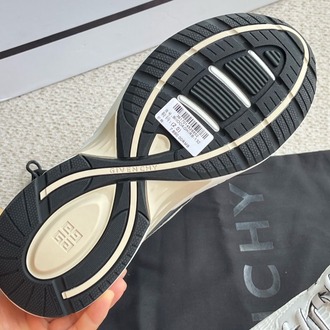 Givenchy 38/45