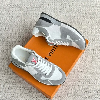 Louis Vuitton 39/45