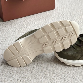 Loro Piana 39-45