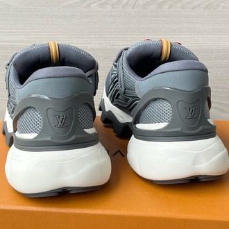 Louis Vuitton Summit Sneaker 38/45