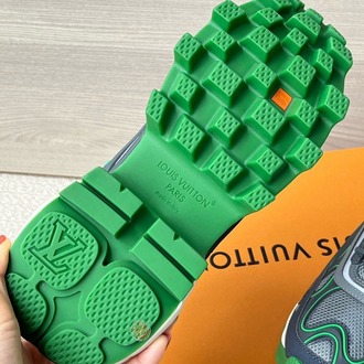 Louis Vuitton Summit Sneaker 38/45
