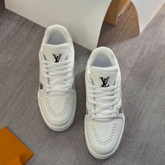 Louis Vuitton 39/45