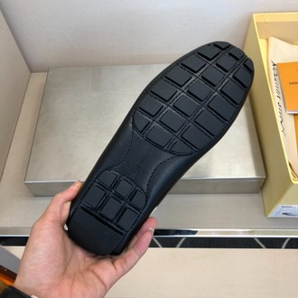 Louis Vuitton 39/45
