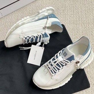 Givenchy 39/45