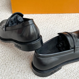 Louis Vuitton 39/45