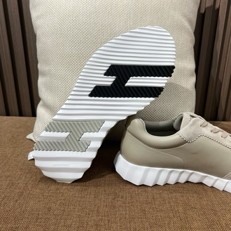 Hermes 39-45