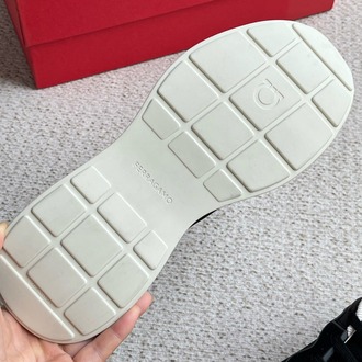 Salvatore Ferragamo 39-45
