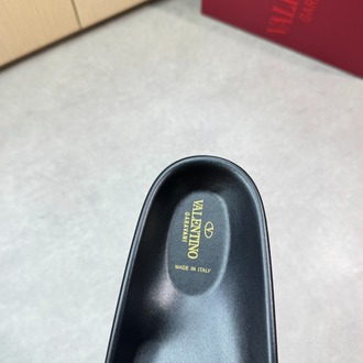 Valentino 38/46