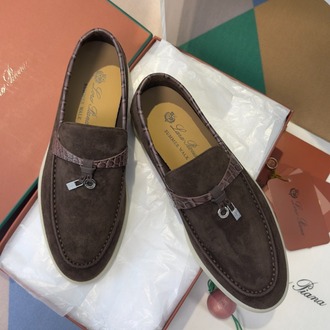 Loro Piana Summer Charms Walk 35-47