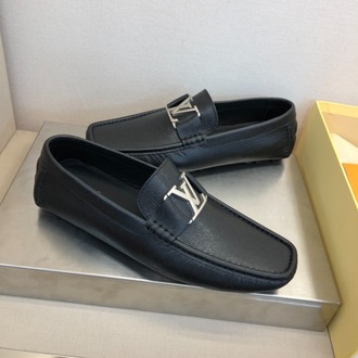 Louis Vuitton 39/45