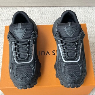 Louis Vuitton Summit Sneaker 38/45