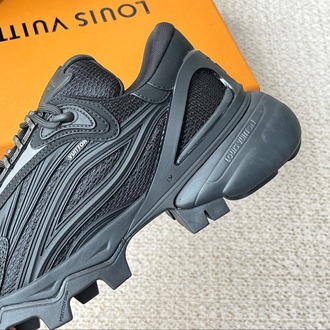 Louis Vuitton Summit Sneaker 38/45