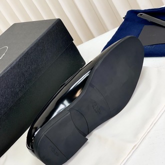 Prada 39/45