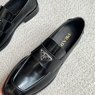 Prada 39/45