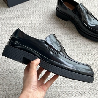 Prada 39/45