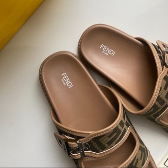 Fendi Feel Sandals Fabric Brown 39-46
