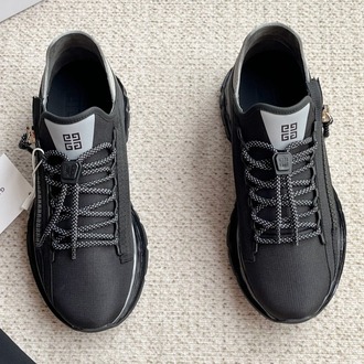 Givenchy 39/45