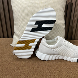 Hermes 39-45