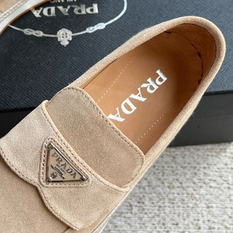 Prada 39/45