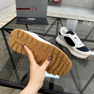 Prada 39/45