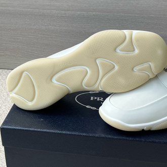 Prada 39-45