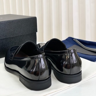 Prada 39/45