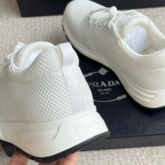 Prada 39/45