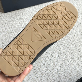 Prada 39/45