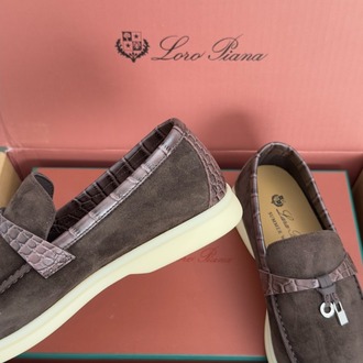 Loro Piana Summer Charms Walk 35-47