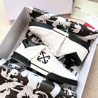 Off-White c/o Virgil Abloh White & Black New Low Vulcanized 35-45