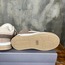 Hogan 35-44