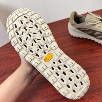 Moncler Trailgrip LP Beige 38-45