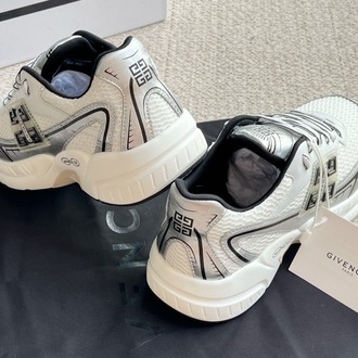 Givenchy 38/45