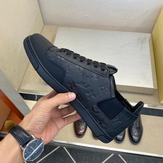 Louis Vuitton 39/45