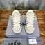 Hogan 35-44
