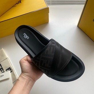 Fendi Siyah Logolu Erkek Terlik 39-46