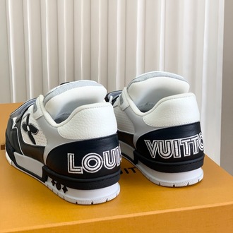 Louis Vuitton 39/45