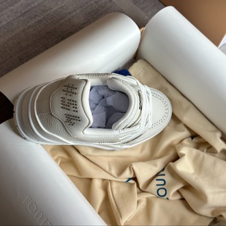 Louis Vuitton 39/45