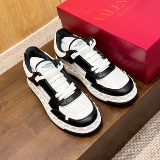 Valentino Garavani Freedots Sneakers 35-45